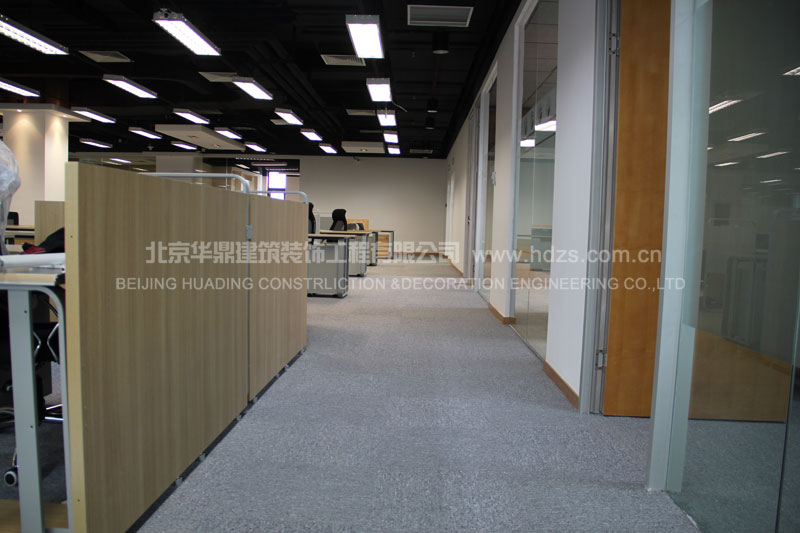办公区走廊实景照